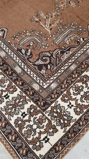 Vintage Brown Persian Shiraz 10
