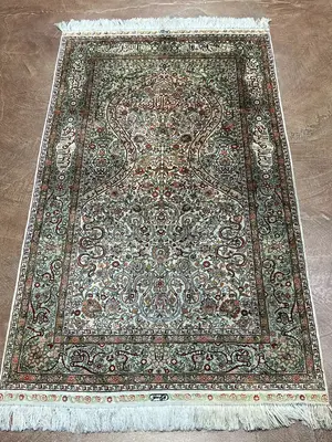 Vintage Ivory Persian Silk Hereke 3