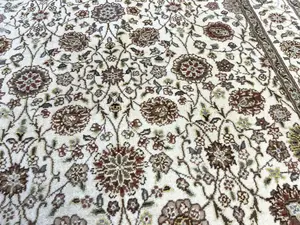 Vintage Ivory Turkey Hereke 4' X 6'